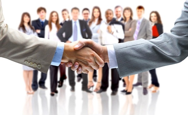 ai là người có thẩm quyền ký kết hợp đồng