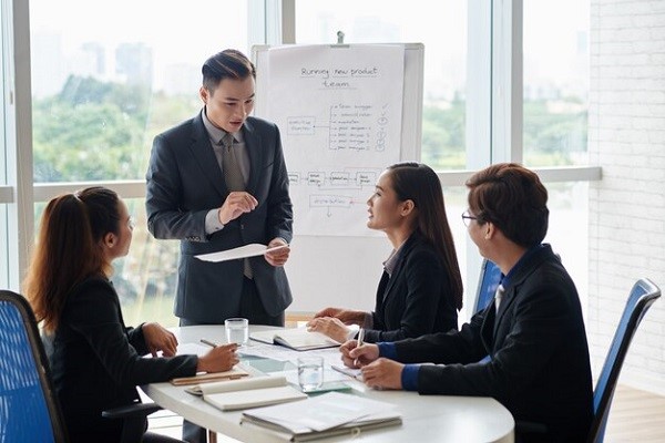người đại diện hợp pháp của doanh nghiệp